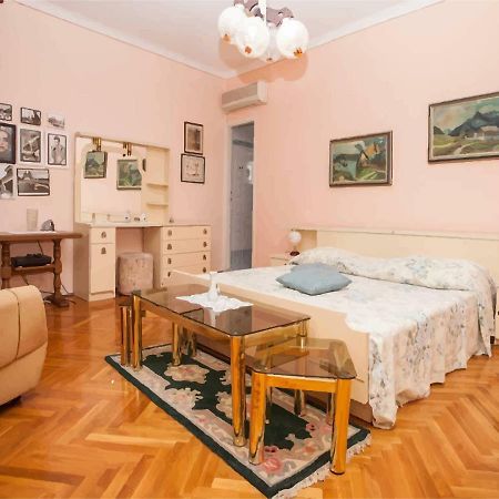 Apartment Carera Ровінь Екстер'єр фото