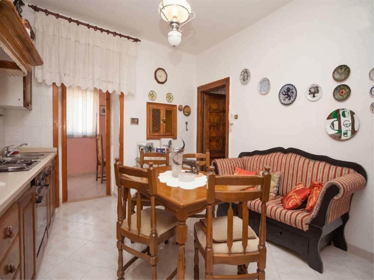 Apartment Carera Ровінь Екстер'єр фото